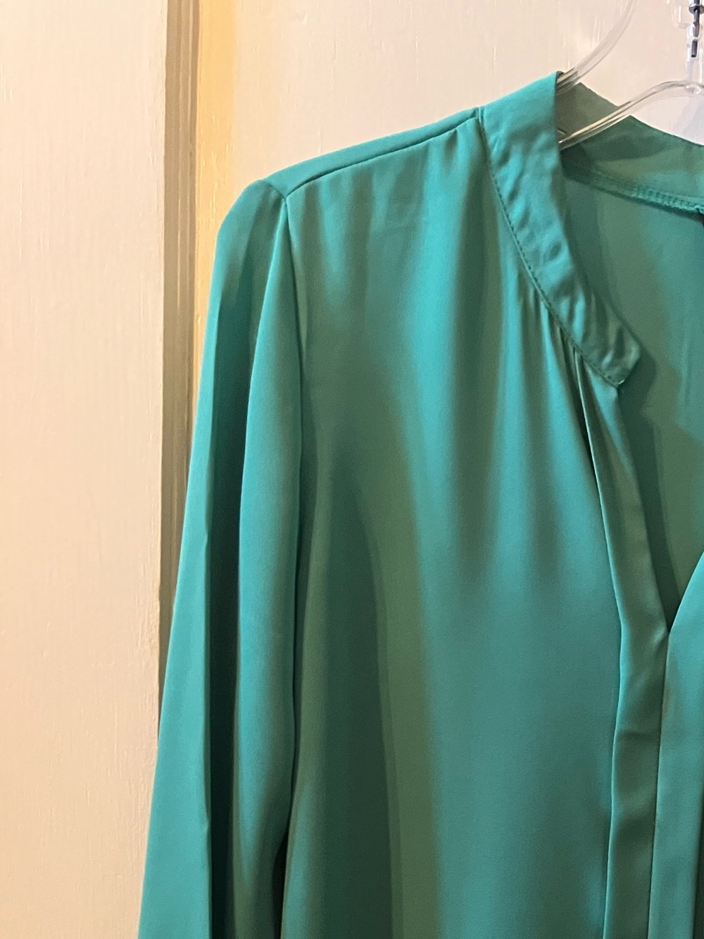 SHEIN Teal Long-Sleeve V-Neck Blouse